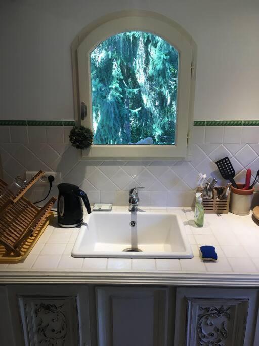 Maisonnette En Clairiere De Foret Gambais 외부 사진
