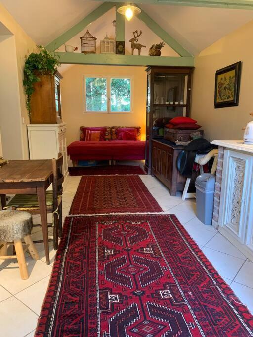 Maisonnette En Clairiere De Foret Gambais 외부 사진